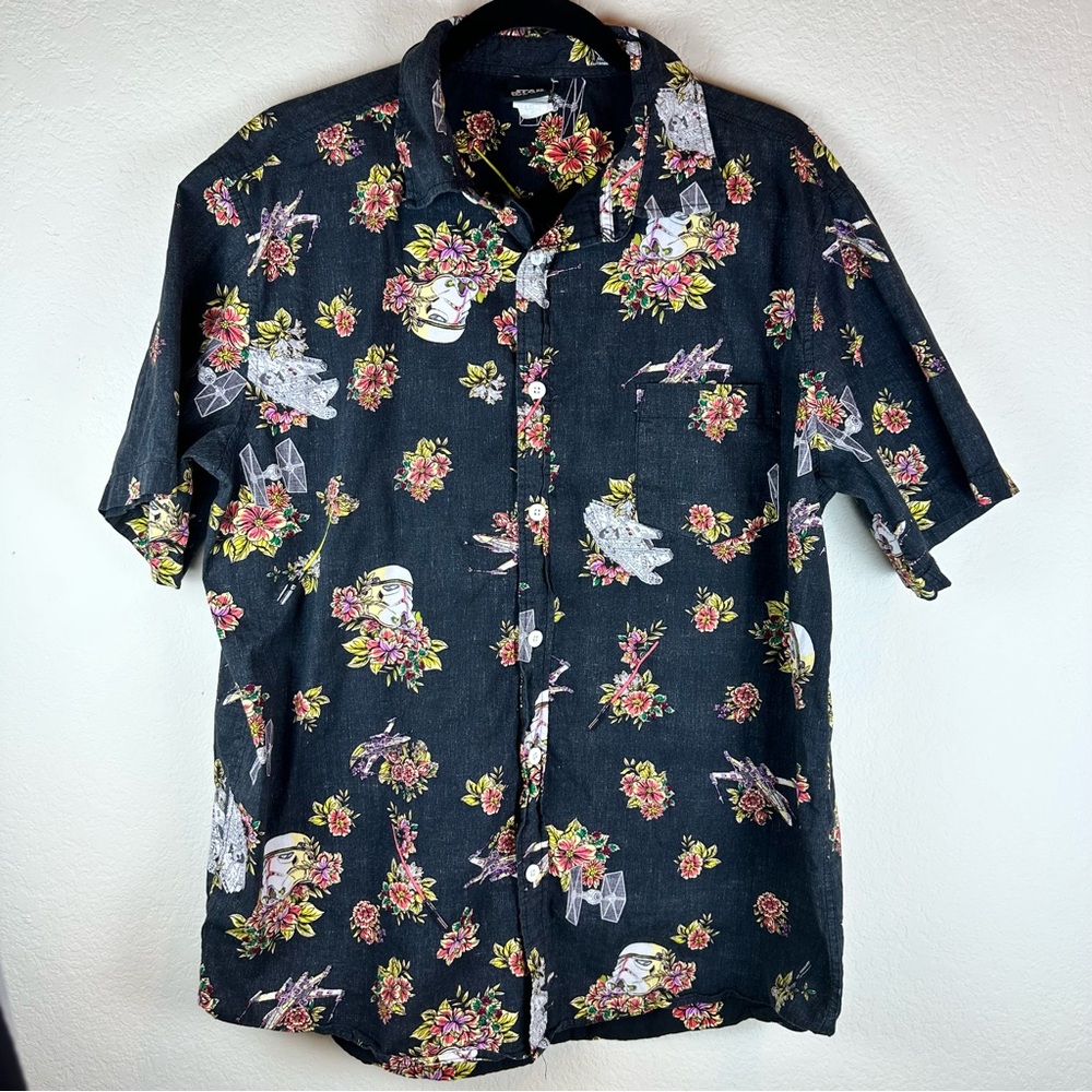 Star Wars Floral Hawaiian Shirt Aloha Stormtrooper Millennium Falcon Size XL
